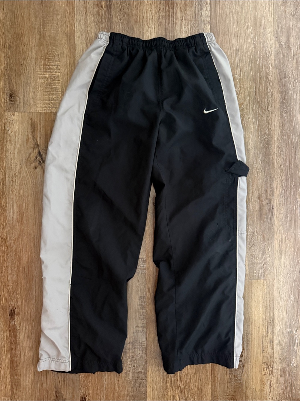 Y2K silver tag Nike Black and Light Gray Kids cargo insulated track pants